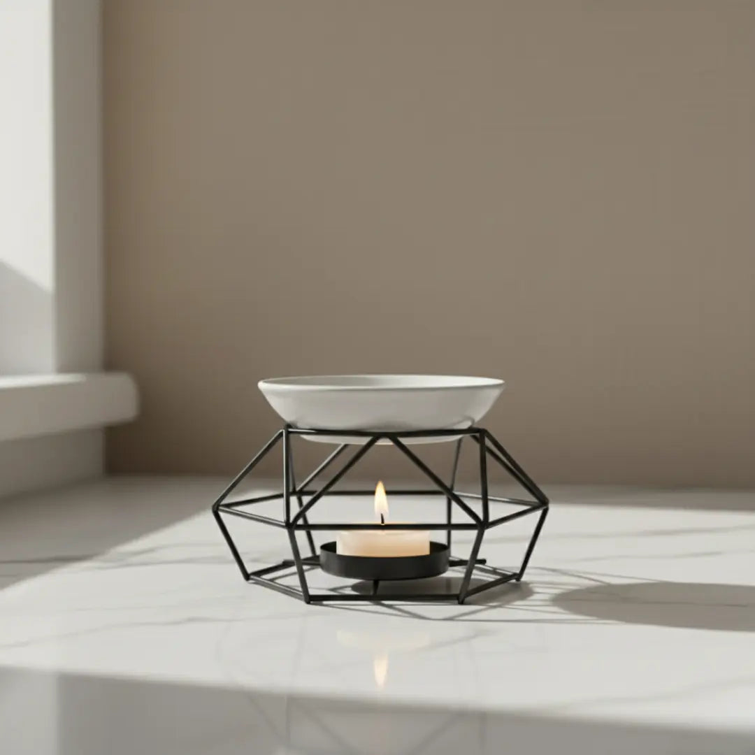Ceramic Hollow Iron Geometric Design Oil Burner with 200mL Highly-Scented Fragrance Oil Aémore - Luxury Fragrance Collection